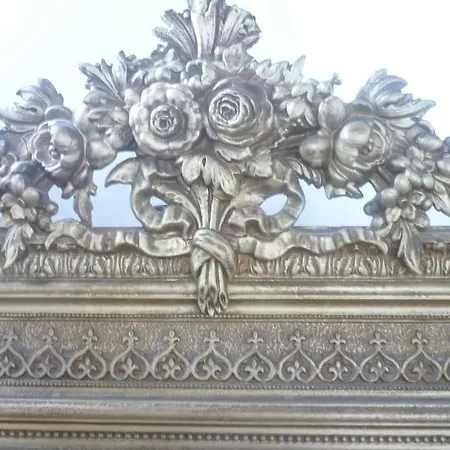 Myron House * Hriszí Aktí Haniá