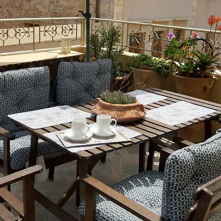 Myron House Apartman Hriszí Aktí Haniá