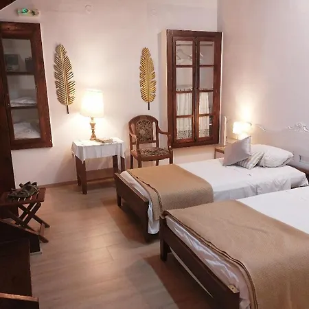 Myron House Appartement *