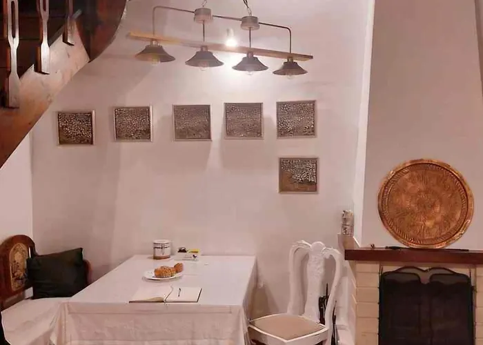 Myron House * חאניה